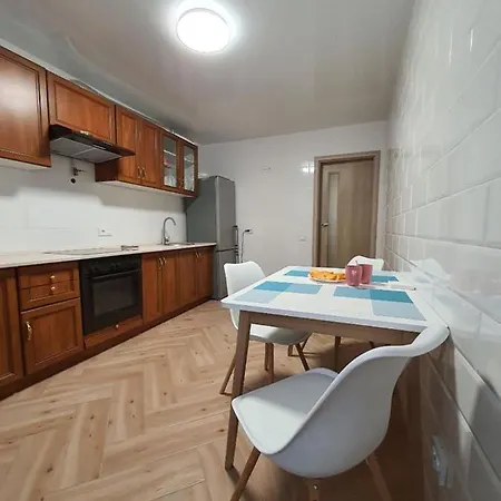 Апартаменти Класик У Жк Яровиця Lutsk Exterior photo